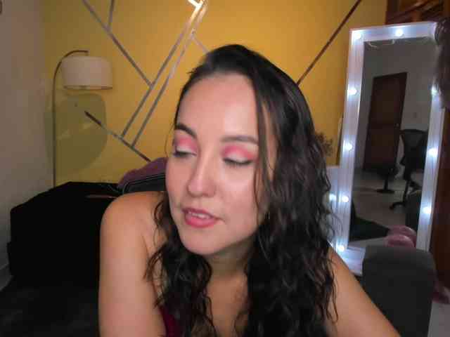 Shirlyrojas webcam