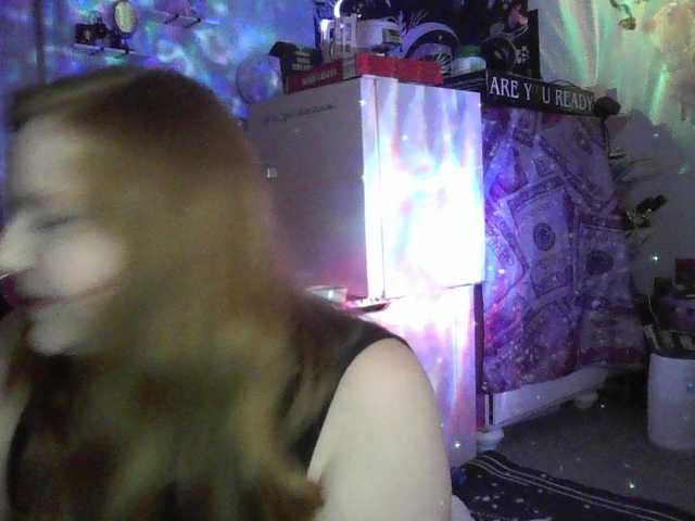 thickgingergoddess's BongaCams show and profile