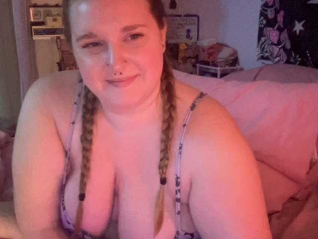 thickgingergoddess on BongaCams 