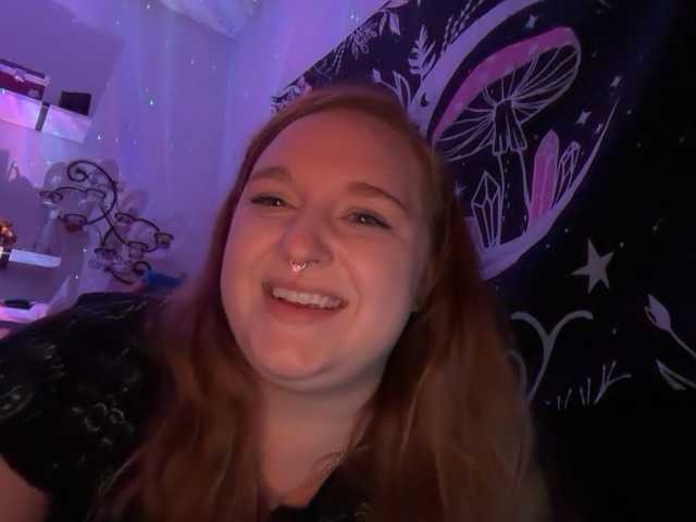 thickgingergoddess's BongaCams show and profile