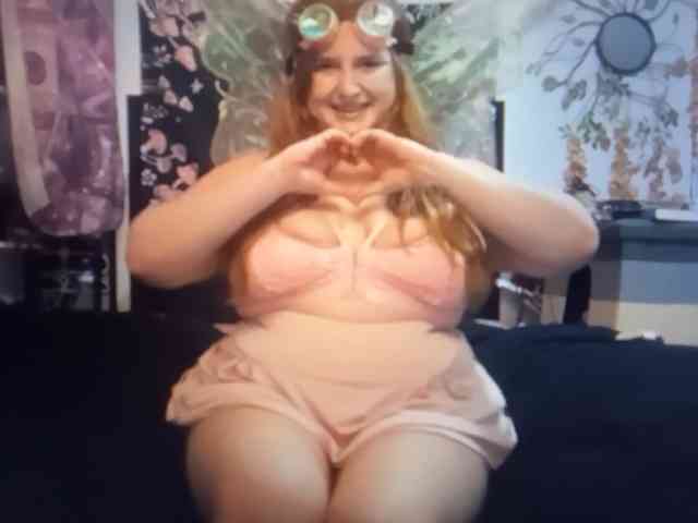 thickgingergodde... Live Webcam on BongaCams