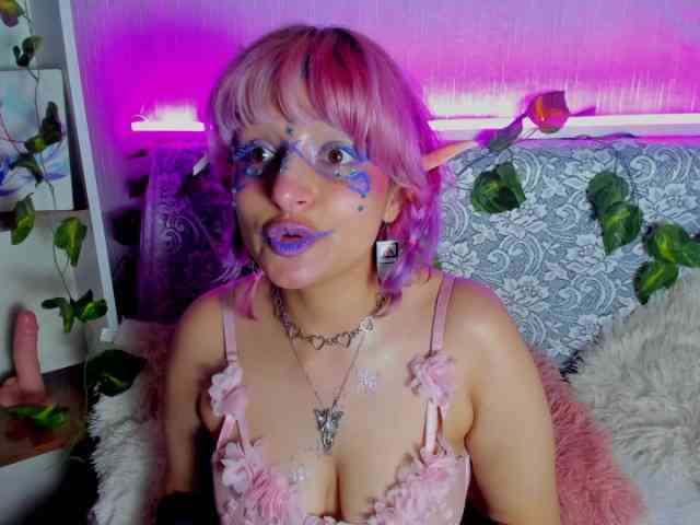 Saakuraa-- Live Webcam on BongaCams