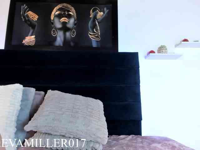 eva-miller7 Live Webcam on BongaCams