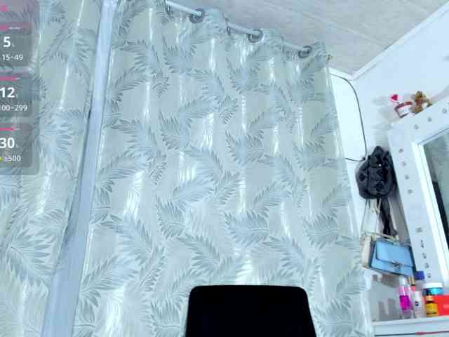 Maddy8 webcam