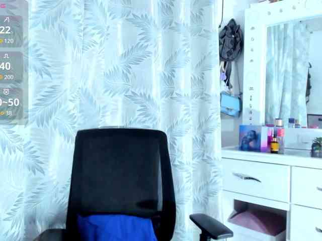 Maddy8 webcam
