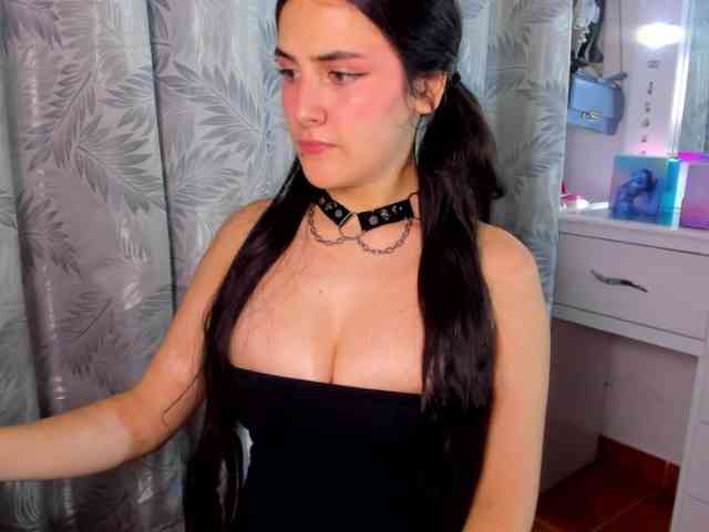Maddy8 webcam
