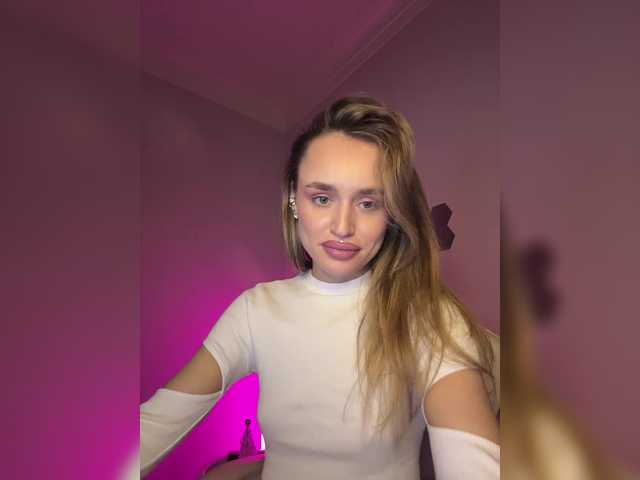 Enchantix's BongaCams show and profile