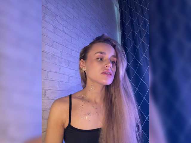 Enchantix's BongaCams show and profile