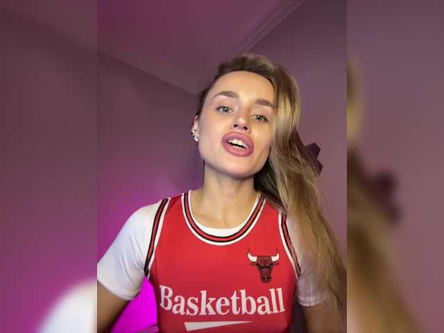 Enchantix's BongaCams show and profile