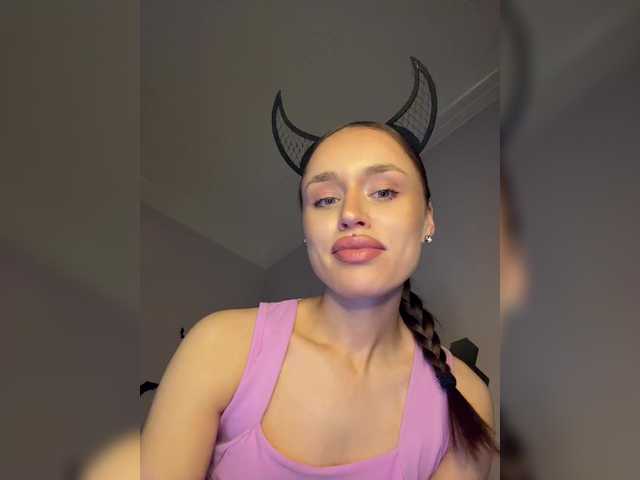 Enchantix from BongaCams is Freechat