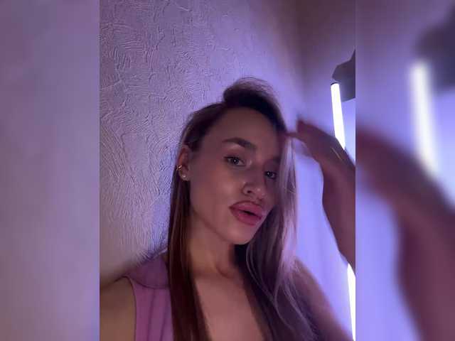 Enchantix's BongaCams show and profile