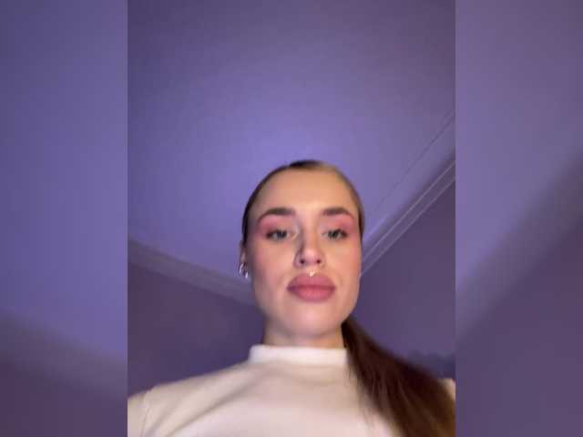 Enchantix's BongaCams show and profile