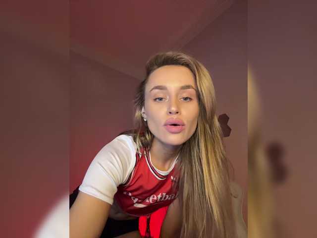 Enchantix from BongaCams is Freechat