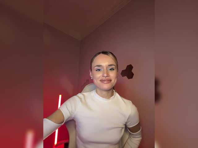 Enchantix's BongaCams show and profile