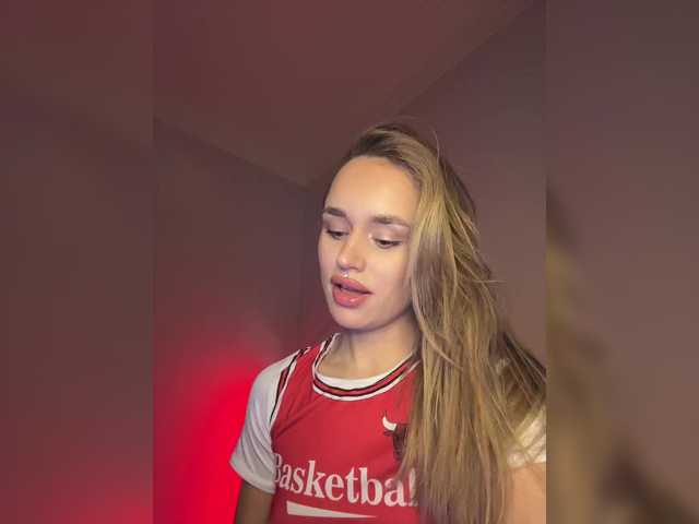 Enchantix's BongaCams show and profile