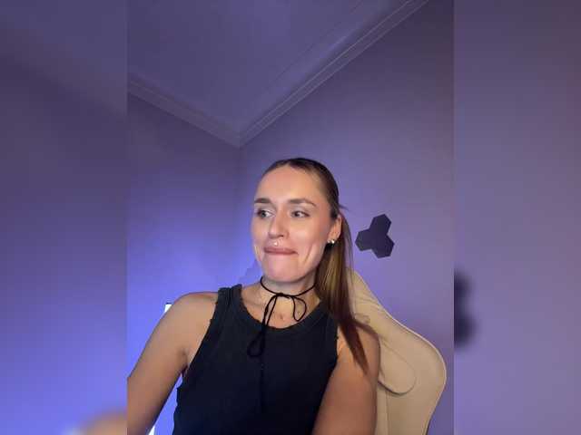 Enchantix's BongaCams show and profile