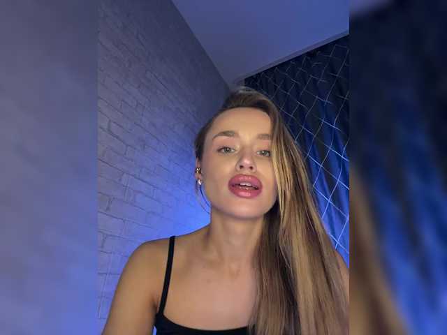 Enchantix's BongaCams show and profile