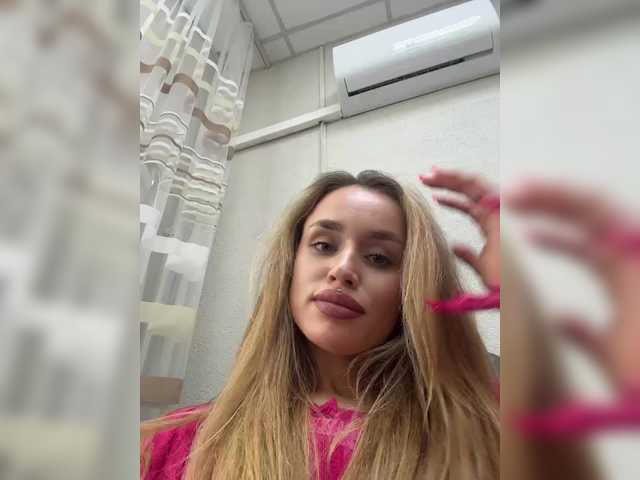 Enchantix's BongaCams show and profile