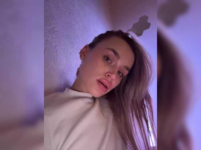 Enchantix's BongaCams show and profile