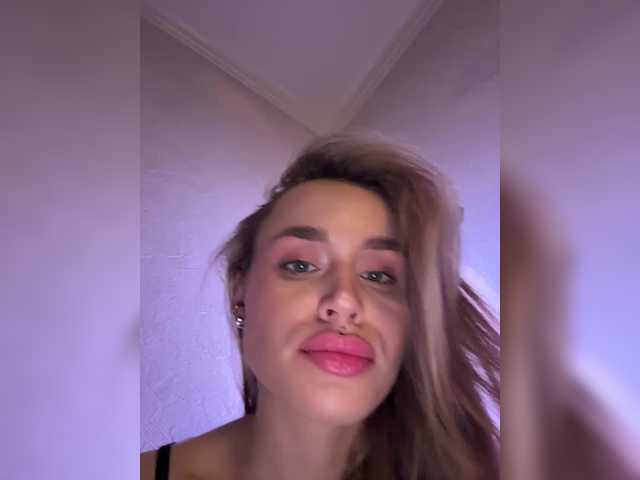 Enchantix's BongaCams show and profile