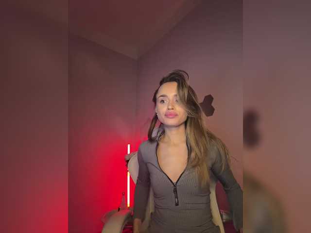 Enchantix's BongaCams show and profile