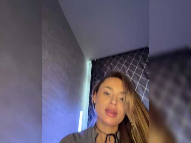 Enchantix's BongaCams show and profile