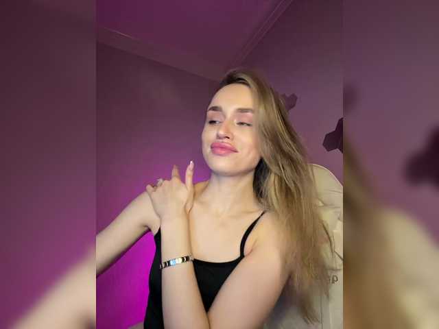 Enchantix's BongaCams show and profile