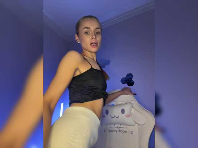 Enchantix's BongaCams show and profile