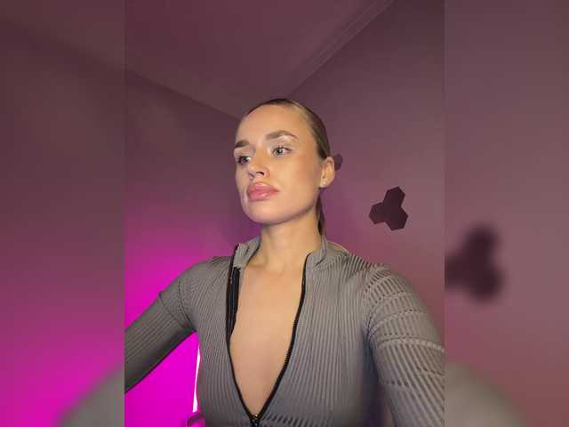 Enchantix from BongaCams is Freechat