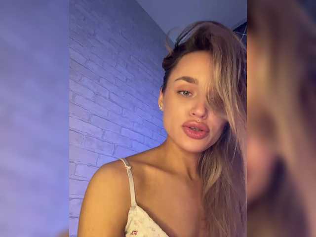 Enchantix's BongaCams profile