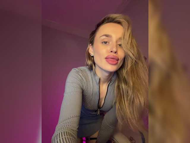 Enchantix's BongaCams show and profile