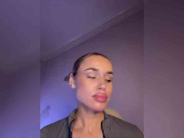 Enchantix Live Webcam on BongaCams