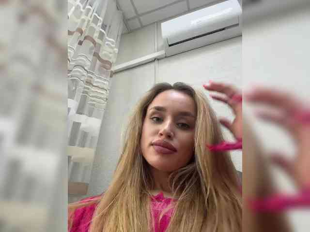 Enchantix Live Webcam on BongaCams