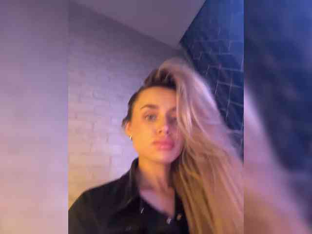 Enchantix Live Webcam on BongaCams