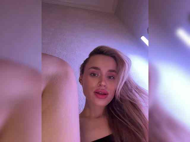 Enchantix Live Webcam on BongaCams