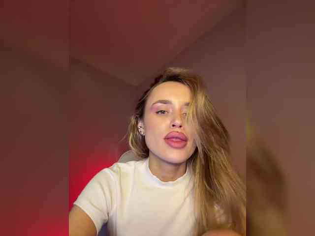 Enchantix Live Webcam on BongaCams