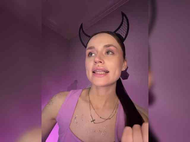 Enchantix Live Webcam on BongaCams