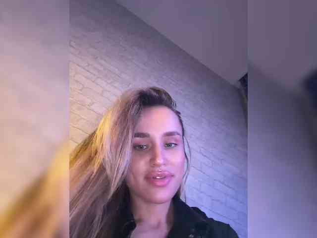 Enchantix Live Webcam on BongaCams