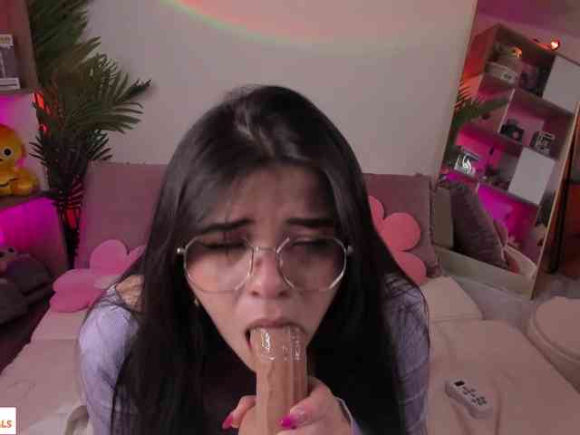 CammieFoalss webcam