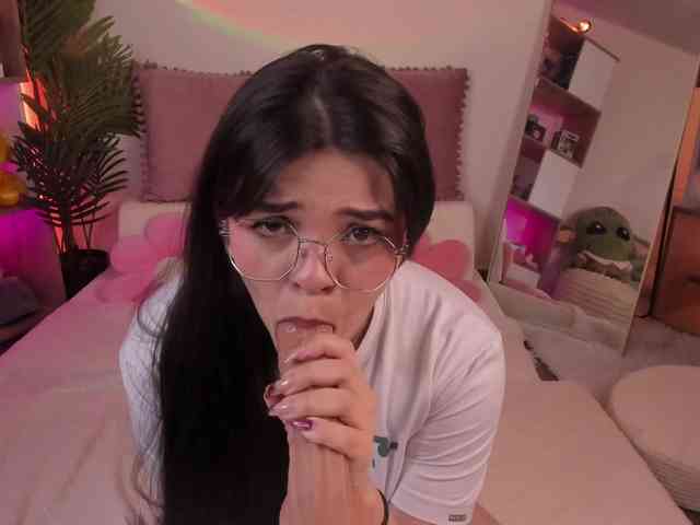 CammieFoalss webcam
