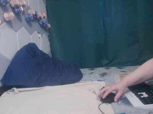Yagodka78 webcam