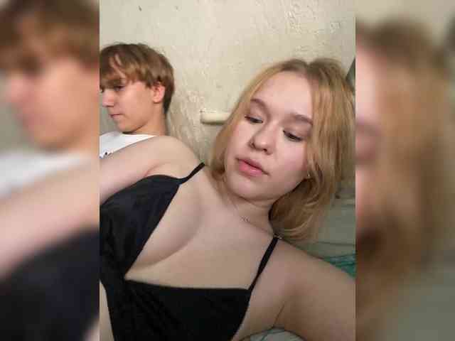 TaffyTwins webcam