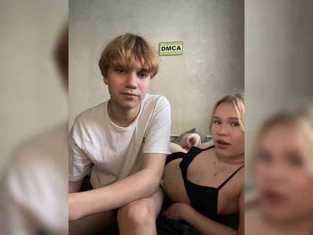 TaffyTwins webcam