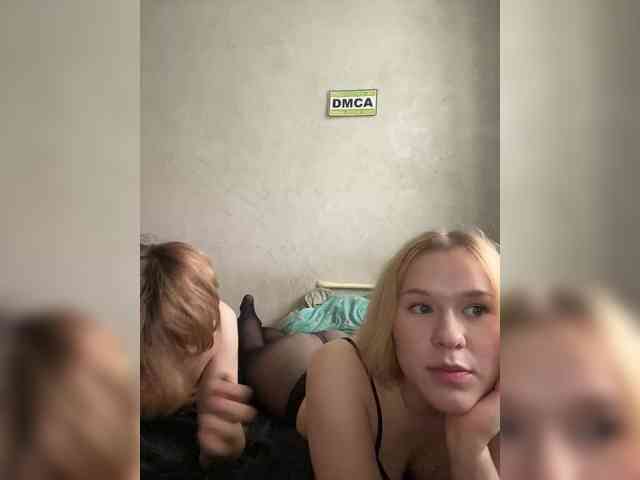 TaffyTwins webcam