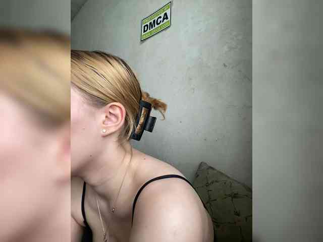 TaffyTwins webcam