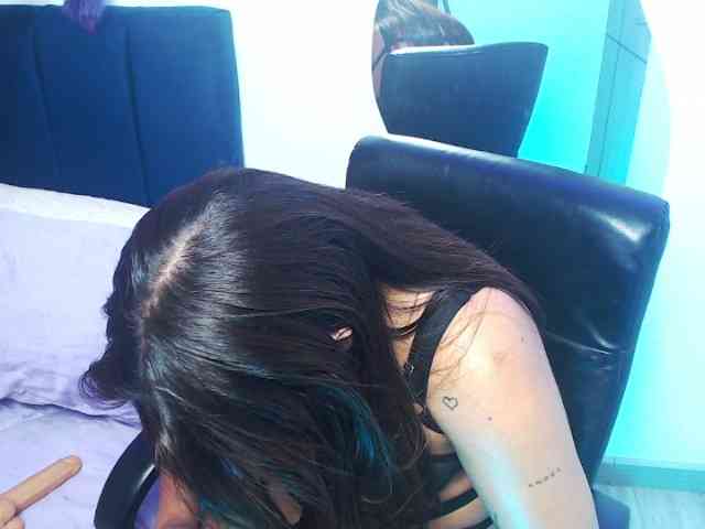 Lauwinslow Live Webcam on BongaCams