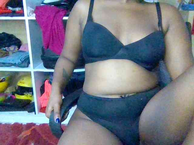 blackpuussy webcam