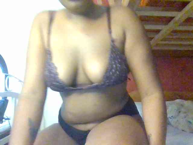 blackpuussy webcam