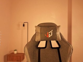 Pussy-Pikmi Porn Show