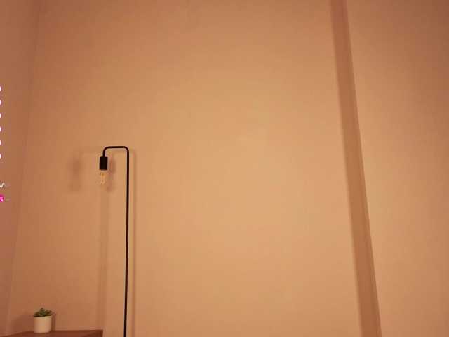 Pussy-Pikmi's BongaCams show and profile